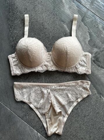 Cansoy 676 (85-90-95-100) Balenli Desteksiz Dantelli C Cup Sütyen Takım 6'lı